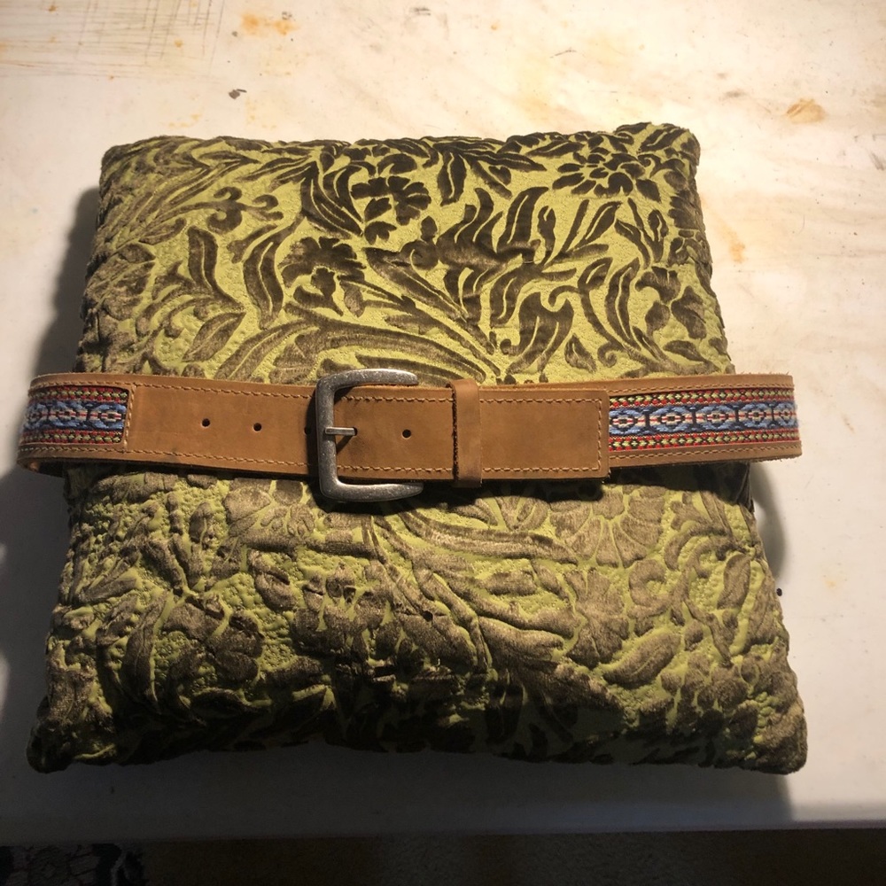 Men’s lucky brand belt